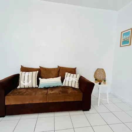 Pleasant T2 With Pool In דירה